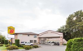 Super 8 By Wyndham Lake Country/Winfield Area